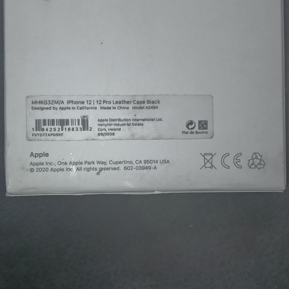 Apple iphone 12 Pro Leather Case - Picture 2 of 6